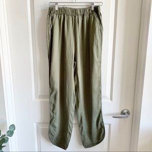 Francesca’s Pauline Rounded Joggers | NWT | Large